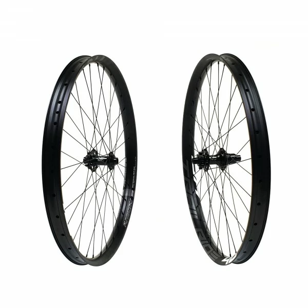 Fun Works N-Light Boost E-Bike Trailride 40 Hybrid E-MTB Laufradsatz 29er 1 Fun Works N-Light Boost E-Bike Trailride 40 Hybrid E-MTB Laufradsatz 29er